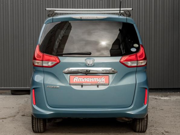 Honda Freed II с пробегом 2016 года, цена 1 270 000 рублей, 144079 км, компактвэн, Автокод Объявления