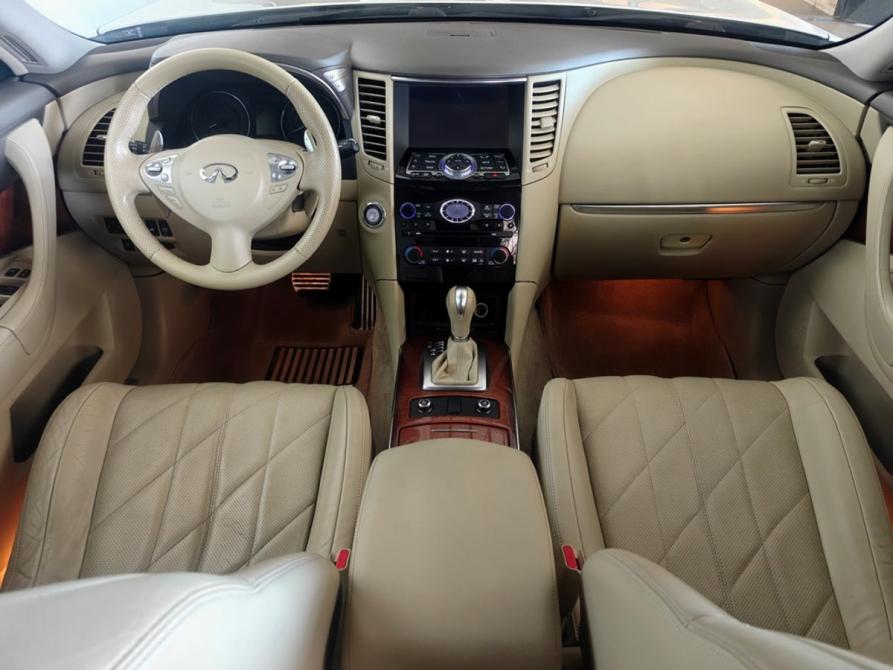 Infiniti QX70 Москва  - изображение 9