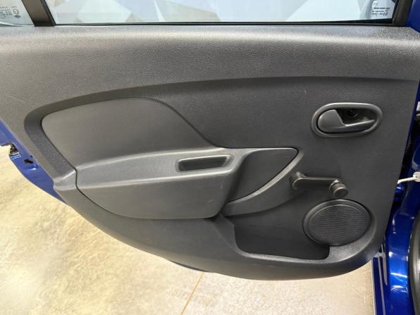 Renault Sandero II с пробегом 2014 года, цена 670 000 рублей, 142892 км, хэтчбек, Автокод Объявления