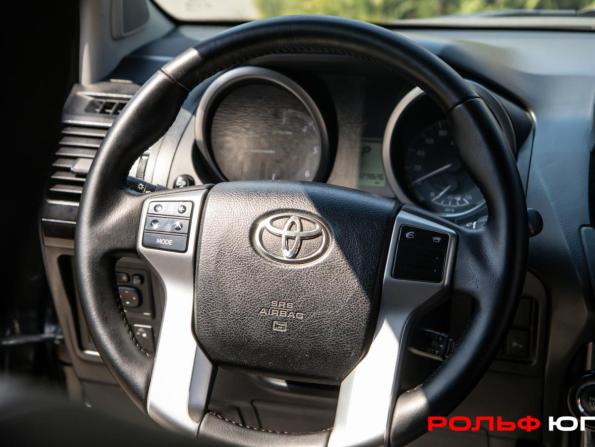Toyota Land Cruiser Prado 150 Series Рестайлинг 1 с пробегом 2013 года, цена 3 498 000 рублей, 128837 км, внедорожник, Автокод Объявления