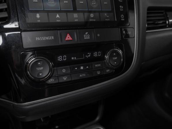 Mitsubishi Outlander III Рестайлинг 3 с пробегом 2022 года, цена 2 650 000 рублей, 11399 км, внедорожник, Автокод Объявления