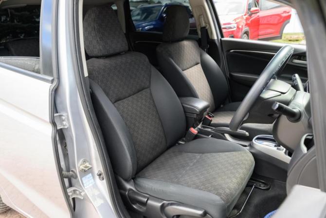 Honda Fit III с пробегом 2016 года, цена 1 050 000 рублей, 179589 км, хэтчбек, Автокод Объявления