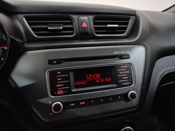 Kia Rio III Рестайлинг с пробегом 2016 года, цена 1 100 000 рублей, 90115 км, хэтчбек, Автокод Объявления