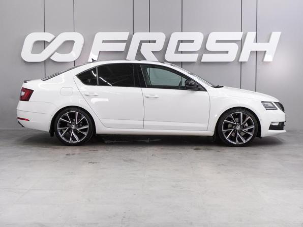 Skoda Octavia III (A7) Рестайлинг с пробегом 2018 года, цена 2 300 000 рублей, 98588 км, лифтбек, Автокод Объявления