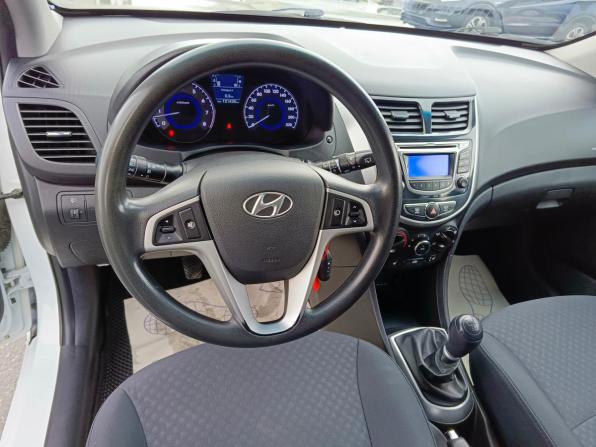 Hyundai Solaris I Рестайлинг с пробегом 2014 года, цена 849 995 рублей, 121332 км, хэтчбек, Автокод Объявления