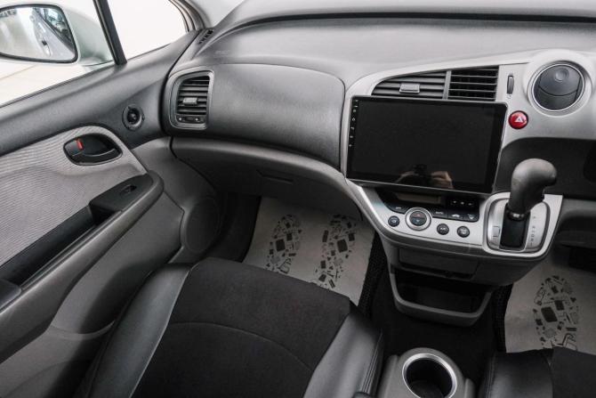 Honda Stream II Рестайлинг с пробегом 2010 года, цена 999 000 рублей, 225106 км, компактвэн, Автокод Объявления