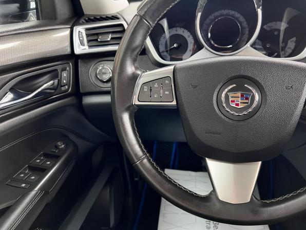 Cadillac SRX II Рестайлинг с пробегом 2012 года, цена 1 095 000 рублей, 234957 км, внедорожник, Автокод Объявления