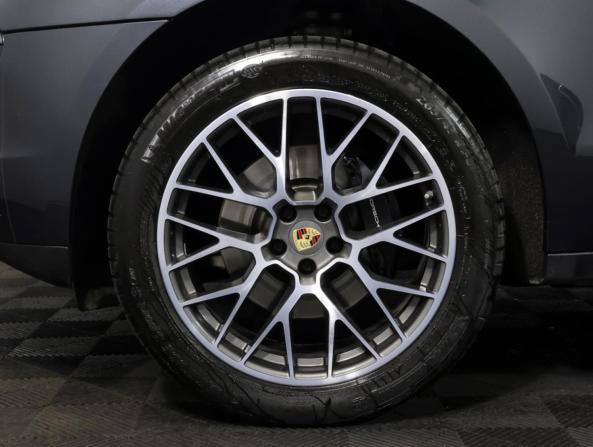 Porsche Macan I Рестайлинг с пробегом 2018 года, цена 3 650 000 рублей, 94607 км, внедорожник, Автокод Объявления
