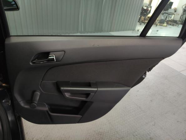 Opel Astra H Рестайлинг с пробегом 2012 года, цена 700 000 рублей, 132000 км, универсал, Автокод Объявления
