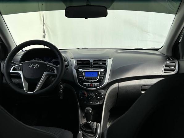 Hyundai Solaris I с пробегом 2012 года, цена 740 000 рублей, 191998 км, седан, Автокод Объявления