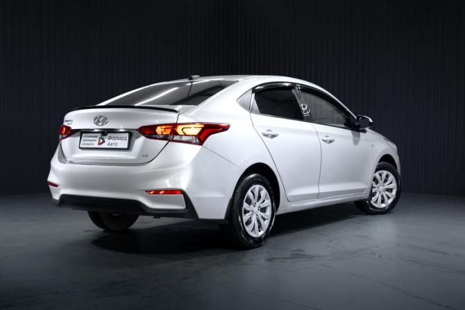 Hyundai Solaris II с пробегом 2017 года, цена 799 000 рублей, 314147 км, седан, Автокод Объявления