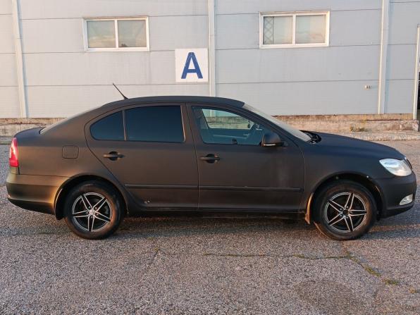 Skoda Octavia II (A5) Рестайлинг с пробегом 2013 года, цена 520 000 рублей, 274651 км, лифтбек, Автокод Объявления