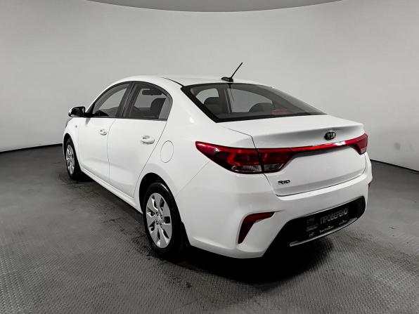 Kia Rio IV с пробегом 2017 года, цена 1 170 000 рублей, 142968 км, седан, Автокод Объявления