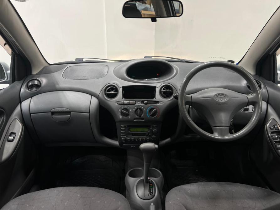 Toyota Vitz I (P10) Кемерово  - изображение 8