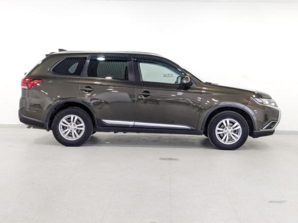 Mitsubishi Outlander III Рестайлинг 2 с пробегом 2017 года, цена 1 860 000 рублей, 181072 км, внедорожник, Автокод Объявления