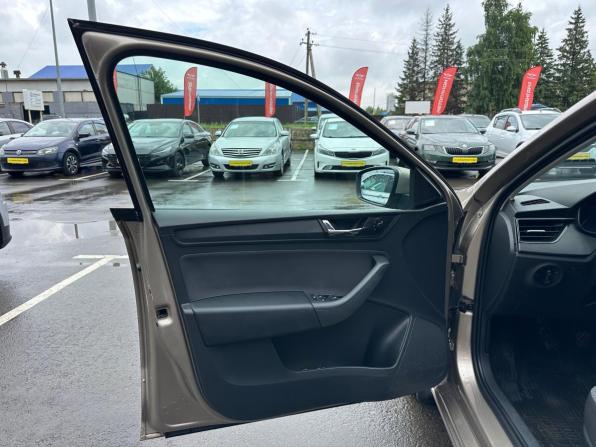 Skoda Rapid II с пробегом 2022 года, цена 1 550 000 рублей, 90931 км, лифтбек, Автокод Объявления