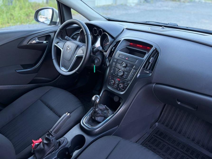 Opel Astra J Санкт-Петербург  - изображение 9