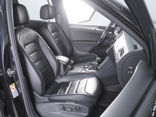 Volkswagen Tiguan II Рестайлинг с пробегом 2021 года, цена 4 270 000 рублей, 93194 км, внедорожник, Автокод Объявления