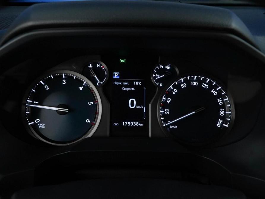 Toyota Land Cruiser Prado 150 Series Рестайлинг 2 Москва  - изображение 24