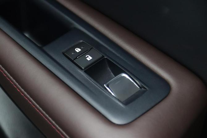 Lexus RX IV Рестайлинг с пробегом 2019 года, цена 4 495 170 рублей, 97398 км, внедорожник, Автокод Объявления