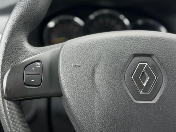 Renault Sandero II с пробегом 2017 года, цена 1 120 000 рублей, 69900 км, хэтчбек, Автокод Объявления