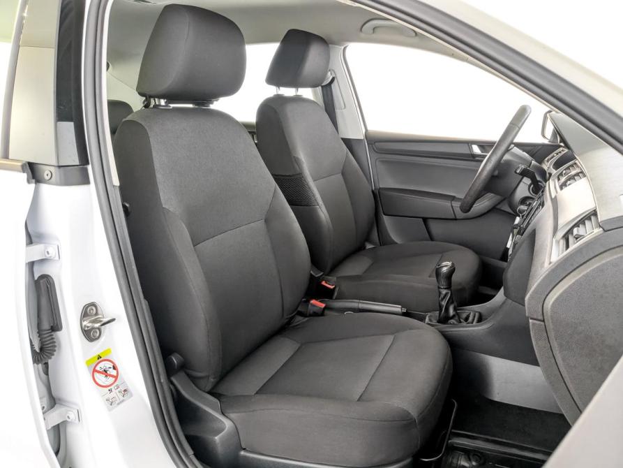 Skoda Rapid I Рестайлинг Москва  - изображение 23