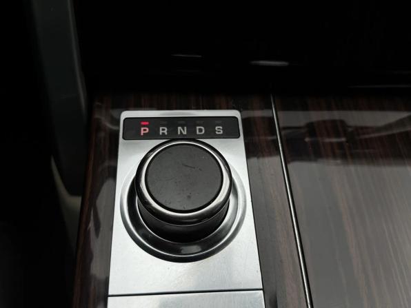 Land Rover Range Rover IV с пробегом 2013 года, цена 2 525 000 рублей, 210351 км, внедорожник, Автокод Объявления