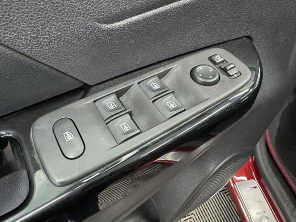 Renault Kaptur I Рестайлинг с пробегом 2020 года, цена 1 529 000 рублей, 158429 км, внедорожник, Автокод Объявления