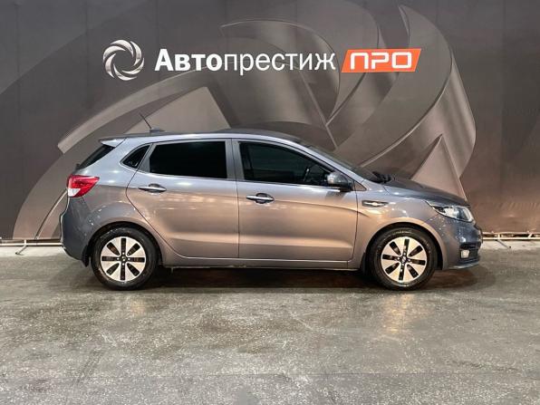 Kia Rio III Рестайлинг с пробегом 2017 года, цена 1 010 000 рублей, 57289 км, хэтчбек, Автокод Объявления