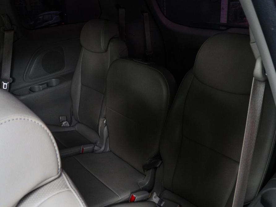 Kia Carnival III Москва  - изображение 10
