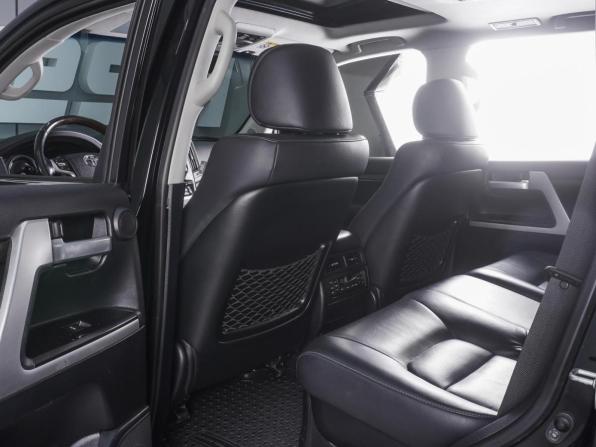 Toyota Land Cruiser 200 Series Рестайлинг 2 с пробегом 2018 года, цена 7 350 000 рублей, 165318 км, внедорожник, Автокод Объявления