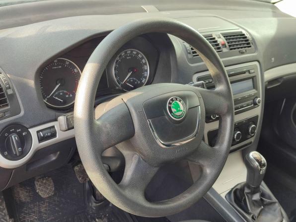 Skoda Octavia II (A5) Рестайлинг с пробегом 2011 года, цена 539 000 рублей, 265953 км, лифтбек, Автокод Объявления