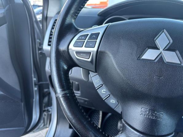 Mitsubishi Outlander II Рестайлинг с пробегом 2011 года, цена 1 175 000 рублей, 218584 км, внедорожник, Автокод Объявления