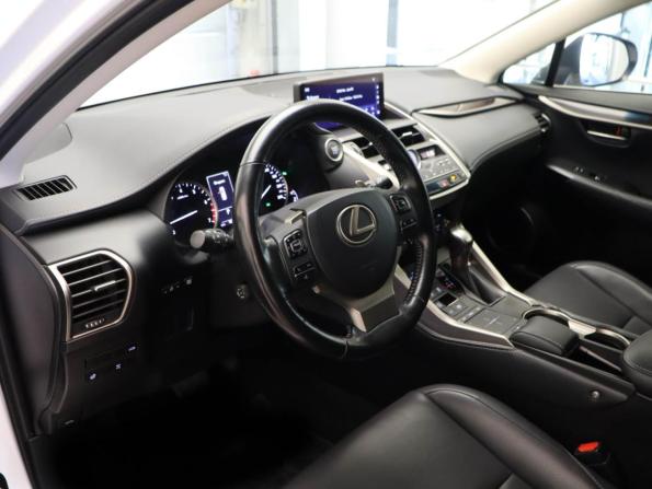 Lexus NX I Рестайлинг с пробегом 2017 года, цена 3 250 000 рублей, 90211 км, внедорожник, Автокод Объявления