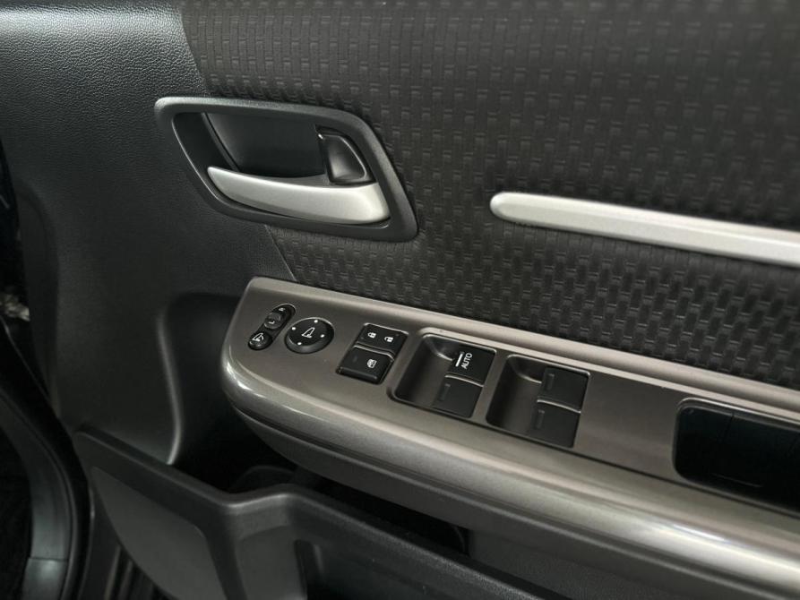 Honda Stepwgn V Рестайлинг Санкт-Петербург  - изображение 12
