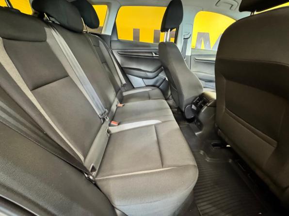 Skoda Karoq I с пробегом 2021 года, цена 2 299 000 рублей, 32200 км, внедорожник, Автокод Объявления