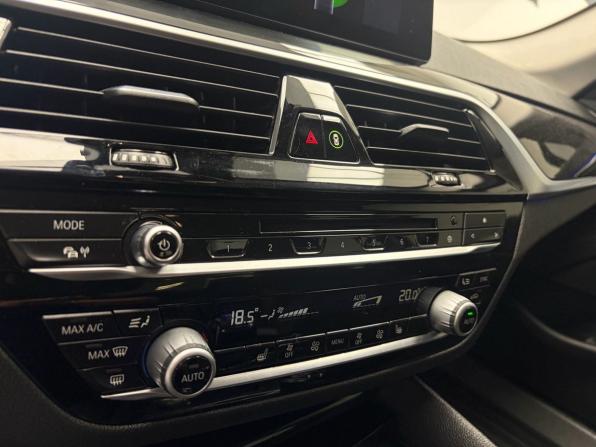 BMW 5 серии VII (G30/G31/G38) с пробегом 2019 года, цена 3 299 000 рублей, 122180 км, седан, Автокод Объявления