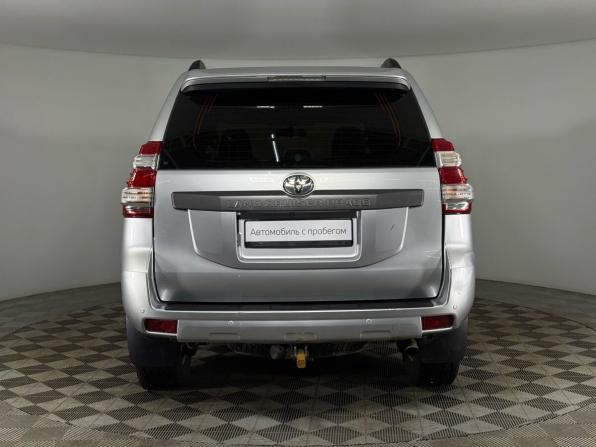 Toyota Land Cruiser Prado 150 Series Рестайлинг 1 с пробегом 2016 года, цена 3 170 000 рублей, 195460 км, внедорожник, Автокод Объявления
