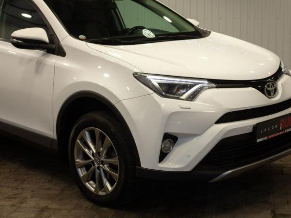 Toyota RAV4 IV (XA40) Рестайлинг с пробегом 2018 года, цена 2 750 000 рублей, 199902 км, внедорожник, Автокод Объявления