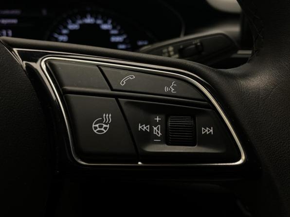 Audi A4 V (B9) Рестайлинг с пробегом 2020 года, цена 2 950 000 рублей, 34724 км, седан, Автокод Объявления