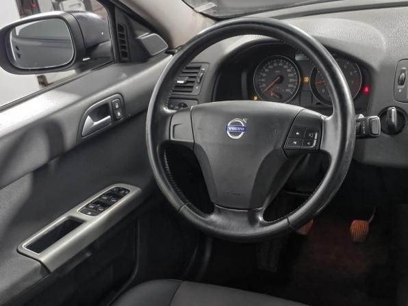 Volvo S40 II Рестайлинг с пробегом 2009 года, цена 465 000 рублей, 244145 км, седан, Автокод Объявления