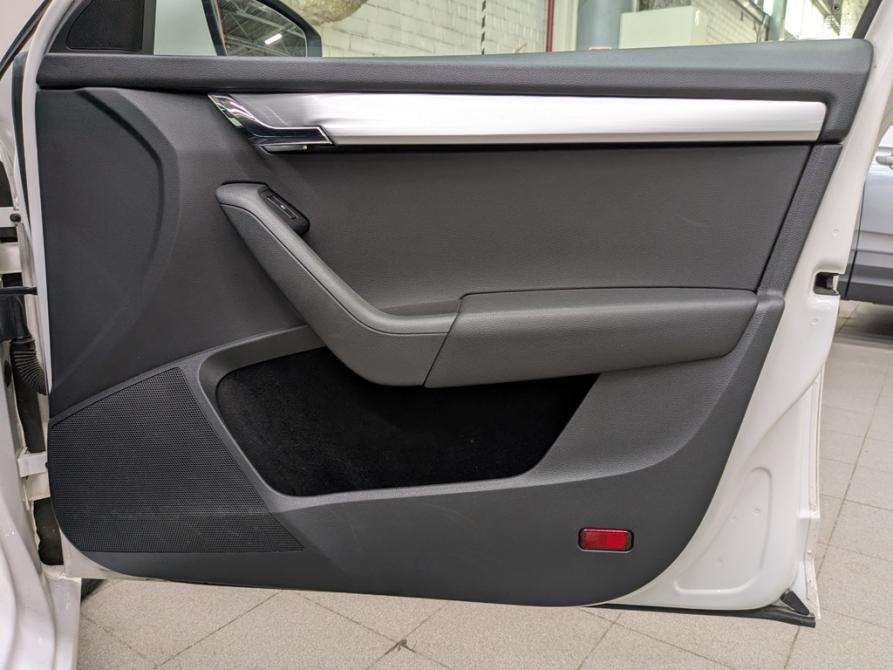 Skoda Octavia III (A7) Рестайлинг Москва  - изображение 14