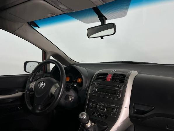 Toyota Auris I с пробегом 2008 года, цена 599 000 рублей, 217690 км, хэтчбек, Автокод Объявления