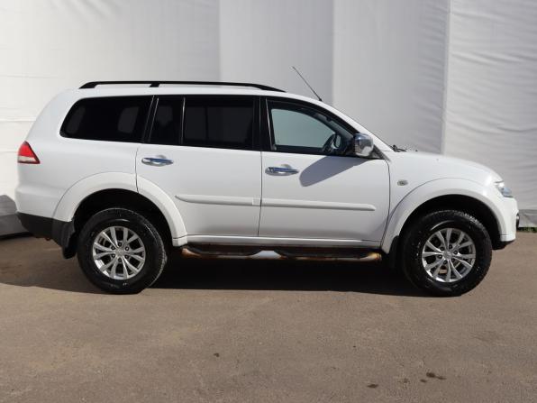 Mitsubishi Pajero Sport II Рестайлинг с пробегом 2015 года, цена 1 900 000 рублей, 198748 км, внедорожник, Автокод Объявления