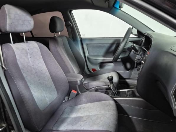 Hyundai Elantra III (XD2) Рестайлинг с пробегом 2008 года, цена 266 000 рублей, 254901 км, седан, Автокод Объявления