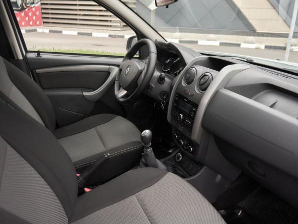 Renault Duster I Рестайлинг с пробегом 2018 года, цена 1 340 000 рублей, 130850 км, внедорожник, Автокод Объявления