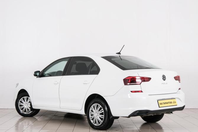Volkswagen Polo VI с пробегом 2021 года, цена 1 349 000 рублей, 63060 км, лифтбек, Автокод Объявления