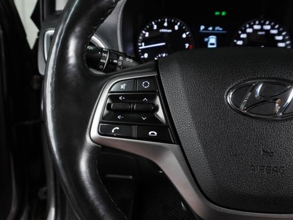 Hyundai Solaris II с пробегом 2018 года, цена 1 299 000 рублей, 144031 км, седан, Автокод Объявления