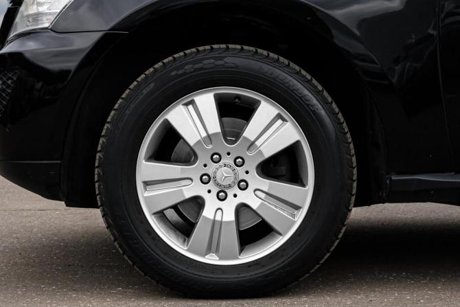 Mercedes-Benz M-Класс II (W164) Рестайлинг с пробегом 2009 года, цена 1 640 000 рублей, 161400 км, внедорожник, Автокод Объявления