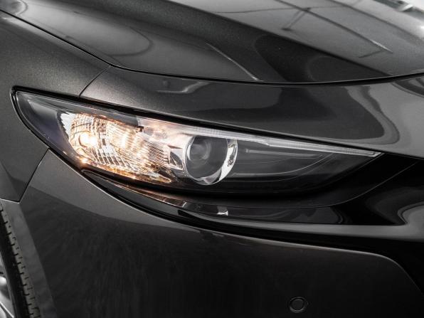 Mazda 3 IV (BP) с пробегом 2021 года, цена 1 550 000 рублей, 120535 км, хэтчбек, Автокод Объявления